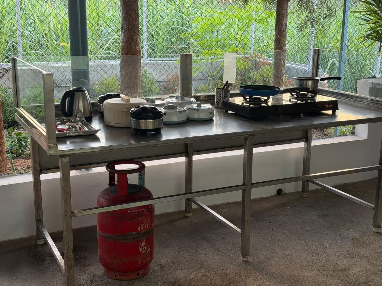 Kitchen counter with stove